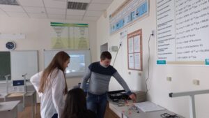 Точка роста. Изучение последовательного и параллельного соединения